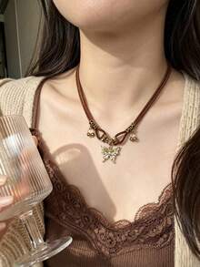 新款美式復古層次項鍊，美拉德色鎖骨鏈，熱銷甜酷辣妹風毛衣鏈飾品 - 閃鑽蝴蝶 - 查看 1