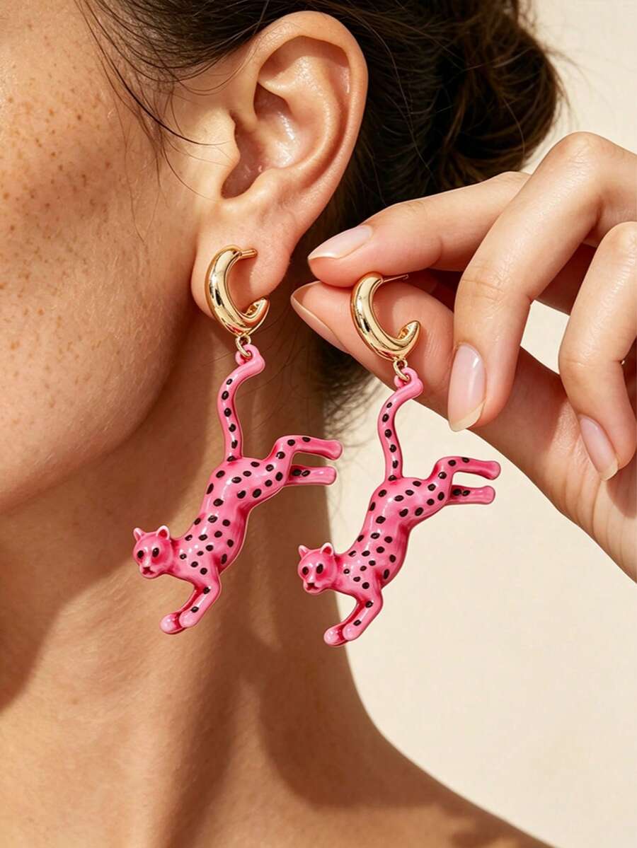 1 Pair Fashionable Exquisite Creative Pink Leopard Climbing Tiger Ear Drop Earrings, Elegant Sweet Cool Women's Style For Party, Daily Wear And Outings - Sweet & Edgy Animal Earring - View 1