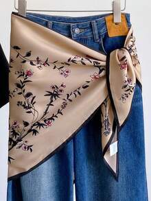 1pc 2026 Spring/Summer New Floral Triangle Scarf, Women's Versatile Atmosphere Outerwear Triangle Shawl, Multi-Functional Silk Scarf, Soft Neck Protection, Sun Protection - Blue - View 2