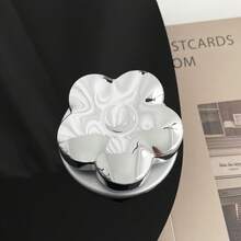 Dudukan Ponsel Magnetik Berbentuk 3D Warna Perak Metalik, Bentuk Cakar Kucing, Bunga, Apel, Persegi, Dapat Ditarik, Kompatibel dengan MagSafe - MultiWarna - View 8
