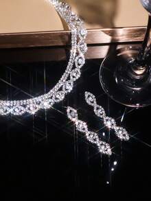 3pcs Bridal Jewelry Set: Fashionable Necklace And Earrings Combination, Ultra-Shiny Jewelry Set - Suitable For Women's Daily Wear, Weddings, Parties And Other Occasions. - Silver - View 3