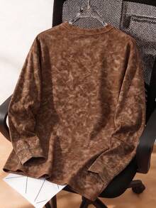 Men's Brown Washed Distressed Cardboard Head Cartoon Graphic Long Sleeve T-Shirt, Regular Crew Neck Fit, Soft Comfortable Fabric, Vintage Street Casual Loose Top - Brown - View 4
