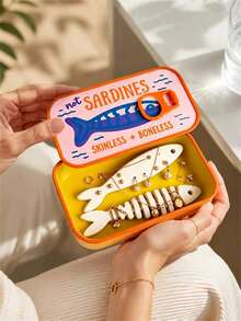 1pc Creative Sardine Can Jewelry Storage Box, With Double Fish Bone Shaped Storage Rack Inside, Can Easily Organize Earrings, Rings, Necklaces, Bracelets And Other Jewelry, Effectively Prevent Tangling And Loss, Making Every Piece Of Jewelry Clearly Visible. Compact And Lightweight Size Convenient For Placement On Vanity, Bedside Table, Desk, Also Suitable For Putting In Handbag Or Luggage - View 3
