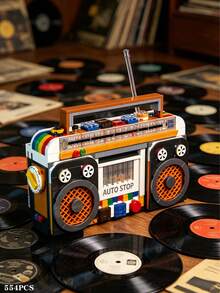 554pcs Vintage Cassette Player Building Blocks, 80s Tape Player Brick Model, Retro Music Home Desktop Decor - Multicolor - View 7