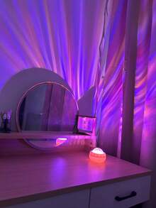 1 Peça Lâmpada de Projeção das Luzes do Norte, Com Controle Remoto, Alimentada por USB, 7 Modos de Cor, Dimmer, Adequada para Quarto, Sala de Estar, Sala de Jogos e Ocasiões Especiais - Luz Noturna Ajustável de Mudança de Cor, Decoração Doméstica Onírica, Opção de Presente Ideal, Cria Ambiente Mágico - Multicolorido - Visão 4