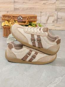 1 Pair Women's Spring/Autumn New Lace-Up Round Toe Low-Top Casual Shoes, Flat Comfortable Versatile White Sneakers, Colorblock Sporty Casual Shoes, Patchwork Retro Style Skate Shoes, Fashion All-Season Wear - Beige - View 4