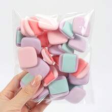 手指緩衝粉撲 10-30-50-100個裝，附氣墊粉撲、無乳膠暈染海綿與化妝粉撲，適用液態底妝、粉底、遮瑕，適合所有膚質 - 彩色 - 查看 3