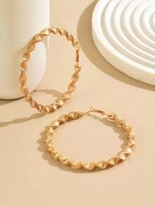 1 Pair European & American Gold Spiral Textured Geometric Oversized Hoop Earrings, Punk Style Exaggerated Earrings For Women, Daily Wear, Party, Vacation, Gift - Gold - View 4