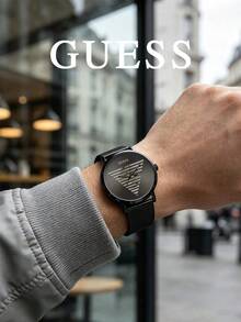 GUESS 中性復古三角問號 Logo 系列手錶，圓盤面壓紋 Logo，多色矽膠錶帶，休閒街頭石英腕錶 - 黑與白 - 查看 4