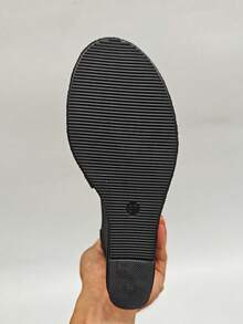 Sandal Wedges Wanita Ukuran Plus dengan Jala, Dekorasi Logam, Resleting Belakang, Ujung Terbuka, Model Tinggi, Gaya Punk, Sandal Wedges Hak Tinggi Sol Tebal Hitam untuk Musim Panas - Jaring hitam - potongan logam persegi panjang kecil - View 9
