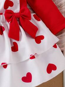 Set Baju Bayi Perempuan Lengan Panjang Bergaris Merah dengan Rumbai dan Lapisan Mengembang, Atasan Kaos + Rok Pendek Berenda Motif Hati Putih dengan Dua Lapisan dan Tali Pengikat + Ikat Rambut Pita yang Serasi, Set Musim Semi/Gugur yang Lucu - Merah - View 6