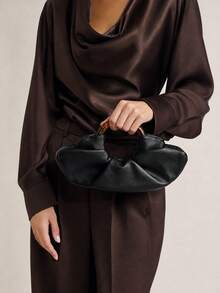 Fashionable Minimalist Pleated Cloud Handbag, Classic Style Women's Solid Color Cloud-Shaped Handbag In PU Leather With Magnetic Clasp Closure - Black - 查看 6