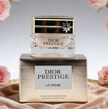 Dior Prestige 玫瑰微油賦活面霜 5ml － 強效保濕抗老面部保濕霜，含 22 種格蘭維爾玫瑰微營養成分，修復脆弱肌膚 - 奶油 - 查看 4