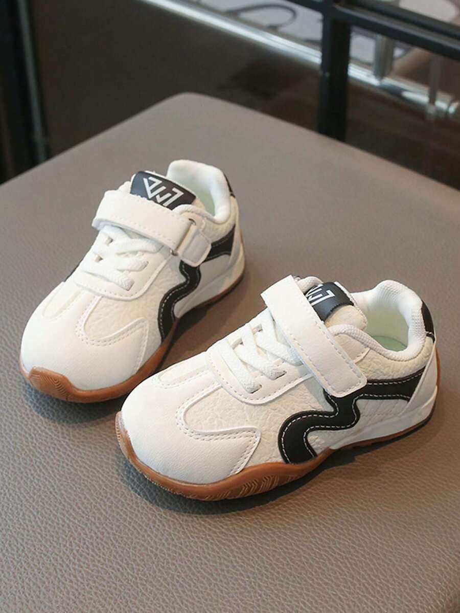 1 par de zapatillas deportivas para niñas con suela blanda y malla transpirable, tipo slip-on, con lentejuelas degradadas estilo princesa, versátiles para interior/exterior en jardín de infancia, antideslizantes y con cierre de gancho y bucle - Blanco - Ver 1