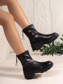 Bottes noires à bout rond et semelle épaisse avec fermeture éclair à l'arrière pour femmes, bottes polyvalentes automne/hiver 2026, bottes classiques pour femmes - Noir - Voir 2