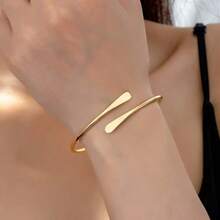 1pc Women's Plain Flat Cuff Bracelet, Adjustable Open Bangle, Vintage Classic Versatile Minimalist Design, Luxury Fashion Elegant Style - Gold - View 3