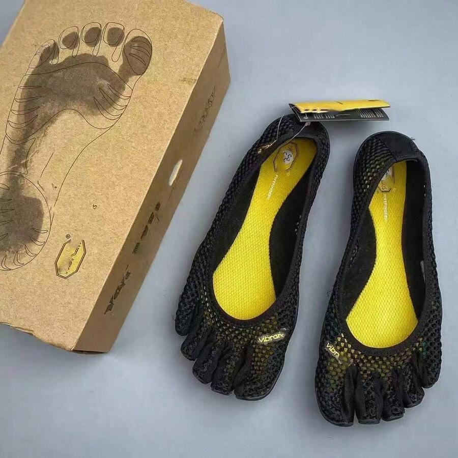 Five-Finger Shoes For Women, Indoor Comprehensive Training Shoes, Fitness Dance Shoes, Mesh Yoga And Pilates Shoes, Breathable, Non-Slip, Soft-Soled Shoes - Black - View 1