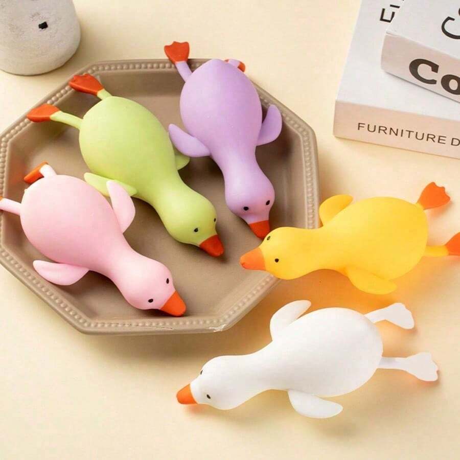 Tachimi 1pc All-Age Calming Duck Slow Rebound Squish, Stretchable Soft Squeeze Playthings, Desktop Relax Decorations, Perfect Birthday Surprise Gifts, Random Style - Multicolor - View 1