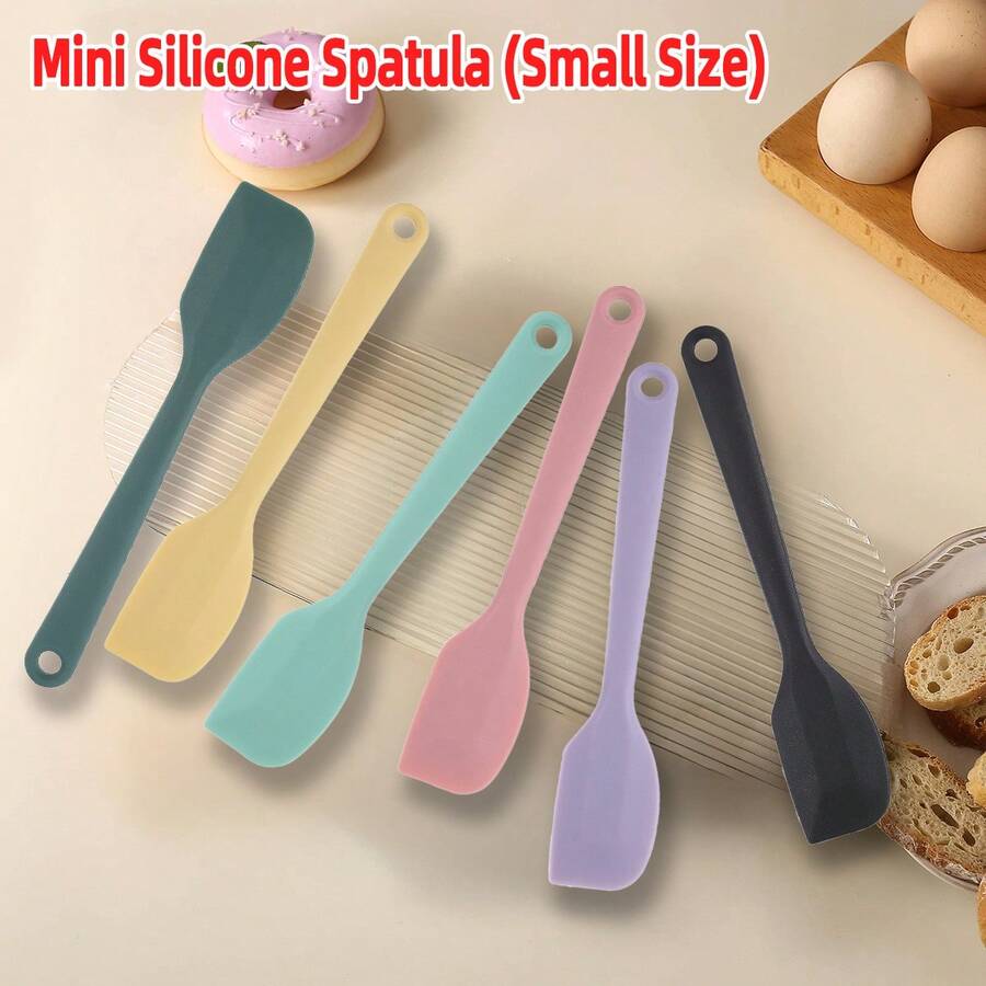 Compact Mini Silicone Scraper, One-Piece Seamless Design, Suitable For Baking, Cooking, Can Be Used As Butter Knife, Heat-Resistant, Flexible, Easy To Clean, Suitable For Non-Stick Cookware, Dishwasher (This Product Features A Compact Design With A Small Size. Made Of Silicone Material With Good Flexibility. Please Purchase Based On Your Actual Needs. Please Check The Product Size Details Before Ordering To Avoid Poor User Experience Due To Size Or Material Issues.)
