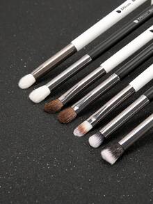 DUcare 31-Piece Professional Makeup Brush Set Comes With A Custom Matching Bag, Featuring Ultra-Soft, Skin-Friendly Bristles For Flawless Application, Organized Dust-Proof Storage, And Elegant Design-Perfect For Daily Use, Travel, Thoughtful Gift. - Black and White - View 9