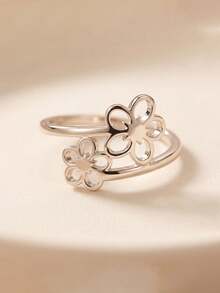 1pc Silver Hollow Flower Ring, Cute Minimalist Jewelry, Suitable For Women's Daily Wear And Student Gift - Silver - View 4
