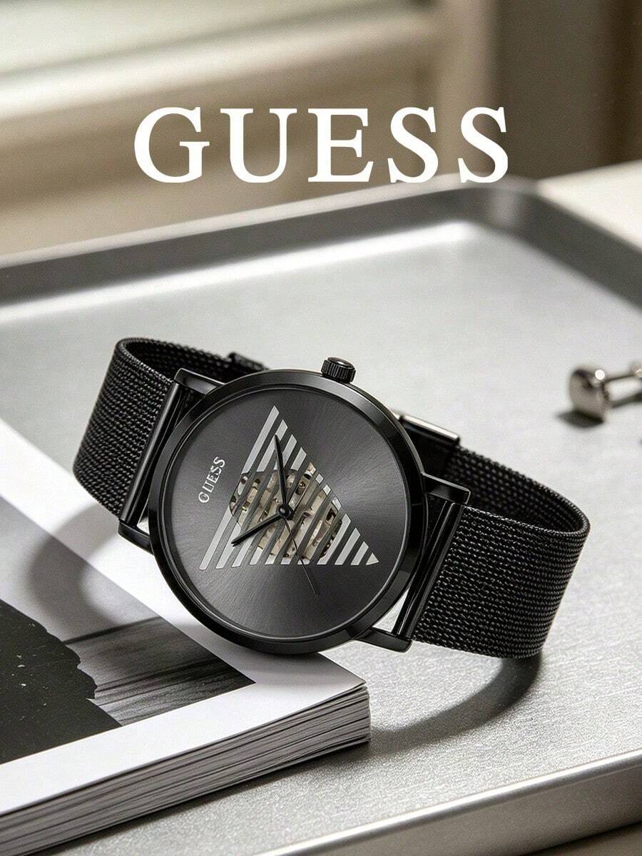 GUESS 中性復古三角問號 Logo 系列手錶,圓盤面壓紋 Logo,多色矽膠錶帶,休閒街頭石英腕錶 - 黑與白 - 查看 1