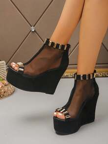 Sandal Wedges Wanita Ukuran Plus dengan Jala, Dekorasi Logam, Resleting Belakang, Ujung Terbuka, Model Tinggi, Gaya Punk, Sandal Wedges Hak Tinggi Sol Tebal Hitam untuk Musim Panas - Jaring hitam - potongan logam persegi panjang kecil - View 3