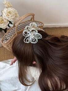 Women's Floral Claw Clip Hair Accessory, Delicate French Sweet Style Back Of Head Flower Shark Hair Clip - Pearl Flower Claw Clip - View 11