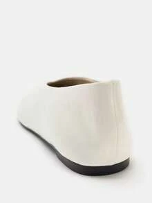 Cream White Glossy Ballet Shoes, Minimalist V-Cut Split Toe Stitching Slip-On Commuter Shoes - Beige - View 6