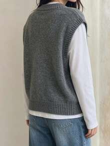 New Autumn/Winter Women's Knitted Top Simple V-Neck Pullover Sweater Vest - Grey - View 3