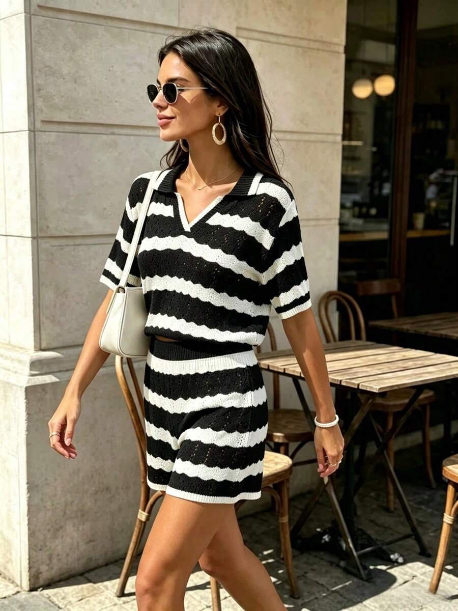 Conjunto de pantalones cortos y polo de rayas para mujer, conjunto de vacaciones casual y suelto de punto hueco y delgado de 2 piezas, primavera/verano negro