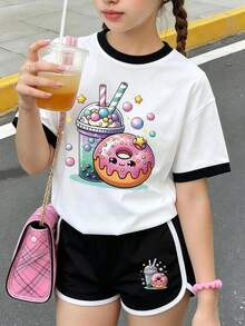 Ensemble T-shirt à manches courtes et short de sport avec imprimé thé au lait & donut pour fille préadolescente, convient pour l'été et l'automne, style campus, tenue de rentrée scolaire - Noir et Blanc - Voir 1
