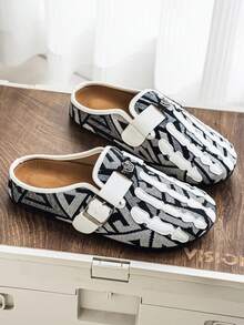 Men's Halloween Skeleton Claw Pattern Closed-Toe Mule Sandals, Adjustable Buckle Suede Backless Slip-On Casual Flat Half-Slippers - White - View 2