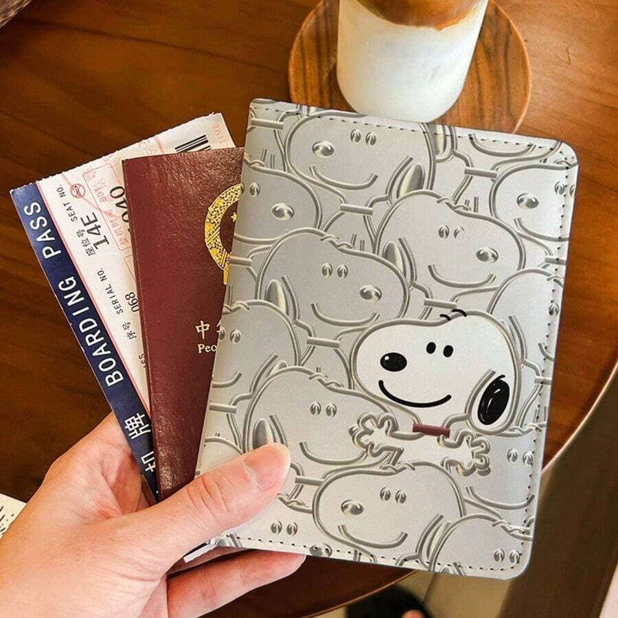حامل جواز سفر كرتوني Snoopy، منظم مستندات سفر متعدد الأقسام، حامل بطاقات محمول متعدد الوظائف مع فتحات للنقود والبطاقات البنكية - متعدد الألوان - مشاهدة 1