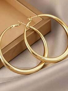 1 Pair Fashionable Minimalist Gold Sweet Y2K Solid Color Exaggerated Luxury Large Hoop Earrings High-End Design - Gold Polished Earrings - View 1