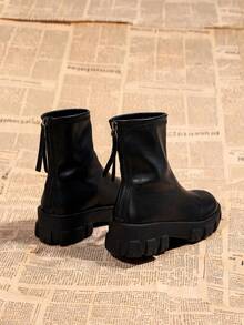 Bottes noires à bout rond et semelle épaisse avec fermeture éclair à l'arrière pour femmes, bottes polyvalentes automne/hiver 2026, bottes classiques pour femmes - Noir - Voir 9