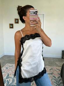 Dirp Noir Women's Autumn French Style Beige Satin Contrast Black Lace Camisole, Adjustable Spaghetti Strap, Eyelash Lace Trim On Neckline, Side Seams And Hem, Side Slit Loose Long Fit, Suitable For Daily Outings, Cafe Visits, Dates, Home Wear, Casual Street Style - Apricot - View 2