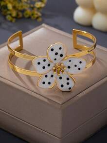 1pc Fashionable Elegant Exquisite Artificial Drip Oil Pearl White & Black Polka Dot Five-Petal Flower Open Cuff Bracelet For Women, Suitable For Daily Wear And Holiday Wear, Perfect Gift Choice - White Black - View 2