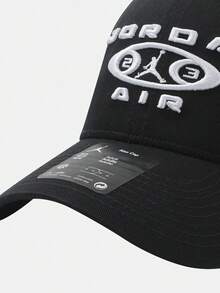 Jordan Topi Unisex U J RISE CAP S CB BRK GFX dengan Pinggiran Melengkung IM9072-010 - Hitam - View 4