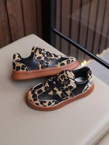 Children's Fashion New Casual Style Skate Shoes - Brown - View 3