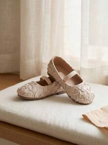 New Fashion Versatile Comfortable Crinkled Flat Shoes For Kids - Apricot - View 4
