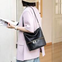 Neue Damenhandtasche aus hochwertigem, pflanzlich gegerbtem Rindsleder, geräumige Bucket-Bag im Vintage-Stil, echte Leder-Umhängetasche und Unterarmtasche. - Schwarz - Übersicht 6