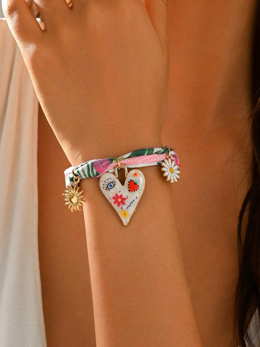 1pc Niche Sweet Cool Style Floral Fabric With Graffiti Heart Daisy Sun Pendant Decorative Bracelet, Fashionable Popular Women's Hand Accessory Suitable For Daily Wear, Vacation, Date And Party - Multicolor - View 1