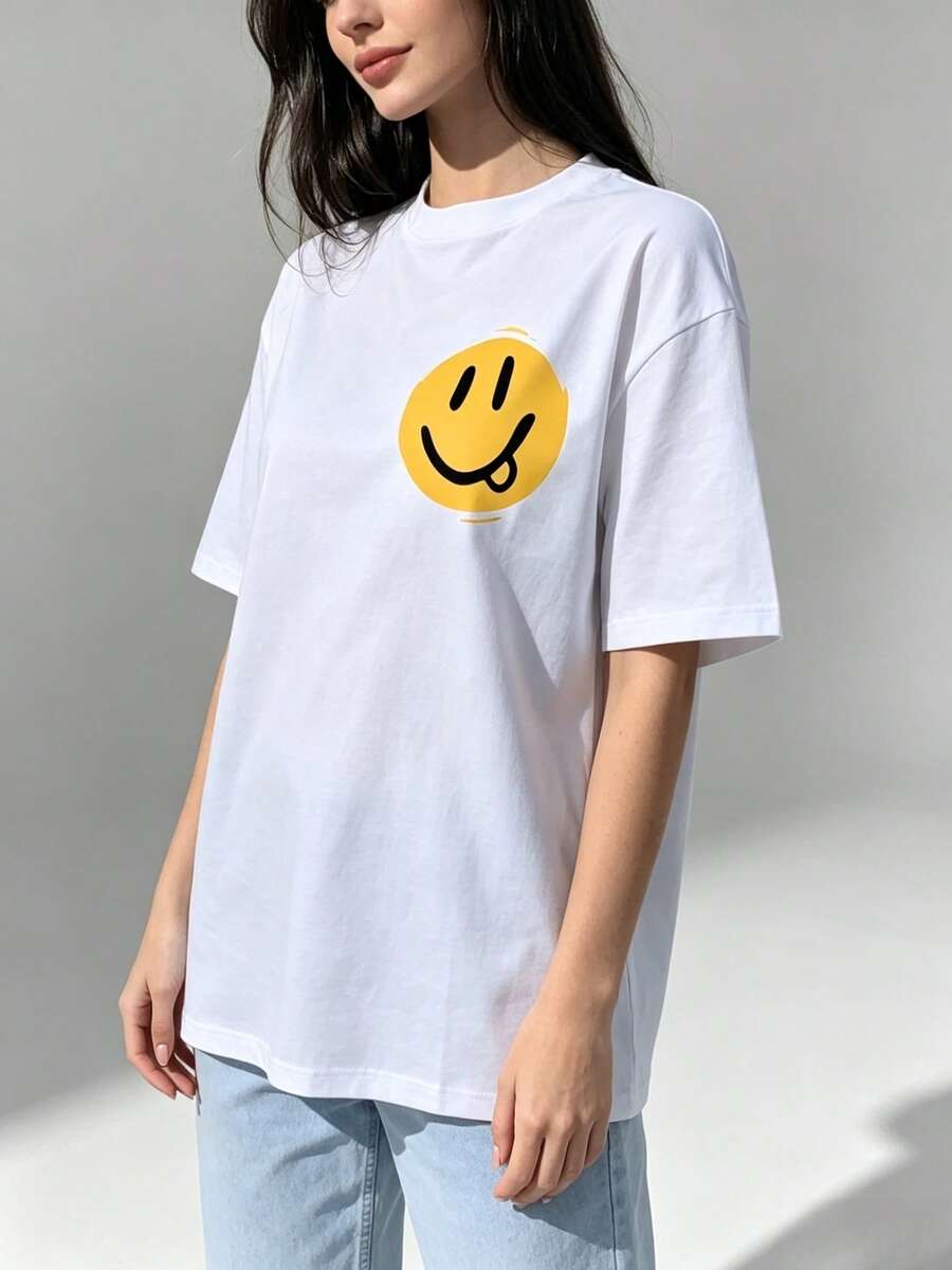 Loose-Fitting And Fun With A Face Print T Shirt - Comfortable And Stylish Everyday Clothing - Very Suitable For Young People And Adults. - White - View 1