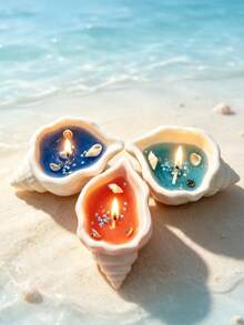 1件海洋風貝殼與海螺果凍香氛蠟燭，透明海藍色蠟體，裝飾貝殼、海星與細沙，點燃時呈現柔和燭光與清新海岸氛圍 - 多樣化香型 - 查看 1