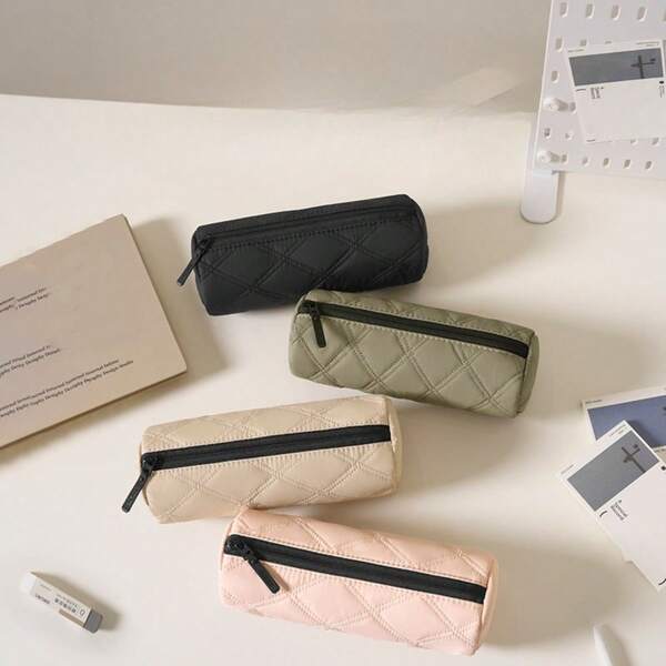 1pc Quilted Pencil Case Large Capacity New Style Student Stationery Storage Bag Minimalist Portable Pencil Box, Minimalist Solid Color High-End Design, Student Essential, The Perfect Choice For Back To School Season