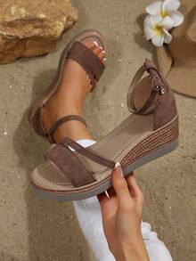 Beach Buckle Lightweight Bag Heel Fashion Women's Sandals, Rhinestone Pendant Wedge Heel Thick Sole Height-Increasing Sandals - Brown - View 1
