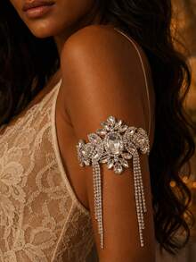 outingfit 1pc Women's Silver Rhinestone Flower Tassel Arm Cuff, Crystal Decorated Exaggerated Upper Arm Bracelet, Suitable For Wedding, Evening Party, Ball, Party And Dress Outfit - Silver - View 1