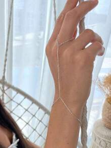 極簡風鏈條連環指環手鍊 女款手背飾鍊 連接式手鍊戒指飾品 - 銀色 - 查看 1