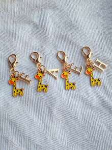 1PC Cute Giraffe Initial Keychain Pendant, Animal Theme With Golden Letter Decoration. Name Initial Keychain, Cute Accessory Suitable For Men And Women. Backpack Keychain Accessory, Great Gift For Boyfriends, Girlfriends, Classmates And Family, Small Party Favor - Multicolor - View 8